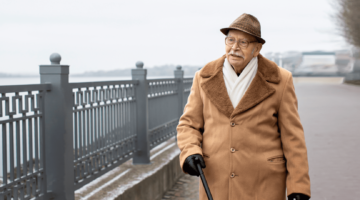Портрет российского пенсионера: страхи, телевизор и накопления