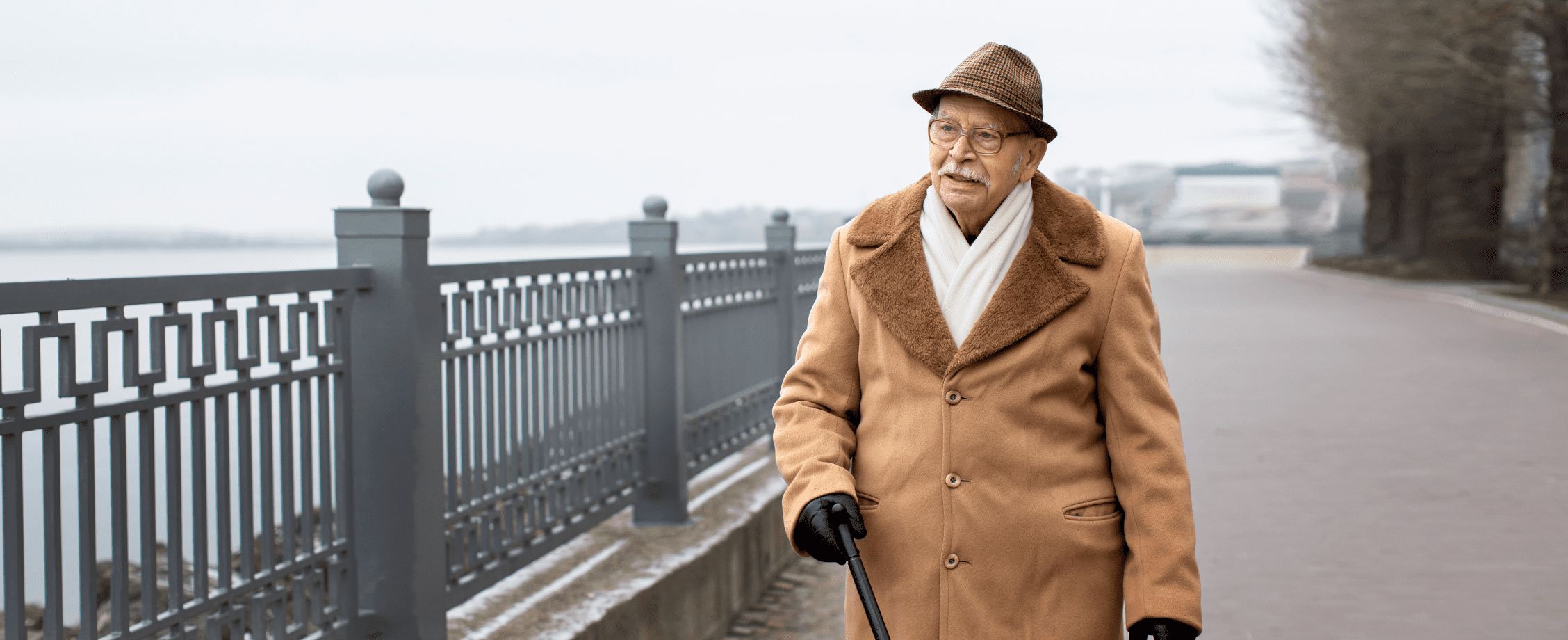 Портрет российского пенсионера: страхи, телевизор и накопления
